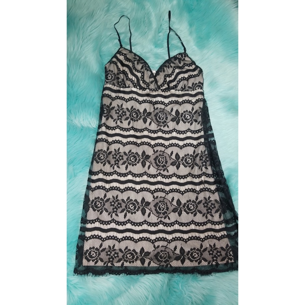 First kiss Lace dress